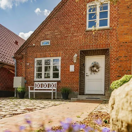 Historic House In Gammendorf On