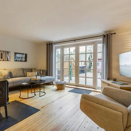 Historic House In Gammendorf On